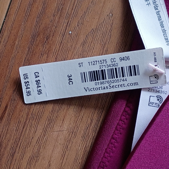 NWT Victoria's Secret Very Sexy
Smooth Wireless Push-Up Bra- FRESH JAM - Picture 4 of 4